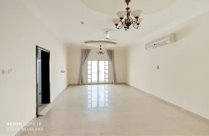 Apartment - 3 Bedrooms - 3 Bathrooms for rent in Seef - Capital Governorate