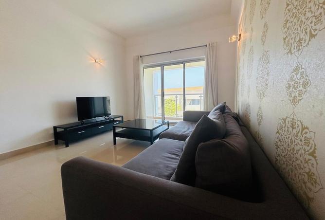 969031 - Property Image 2