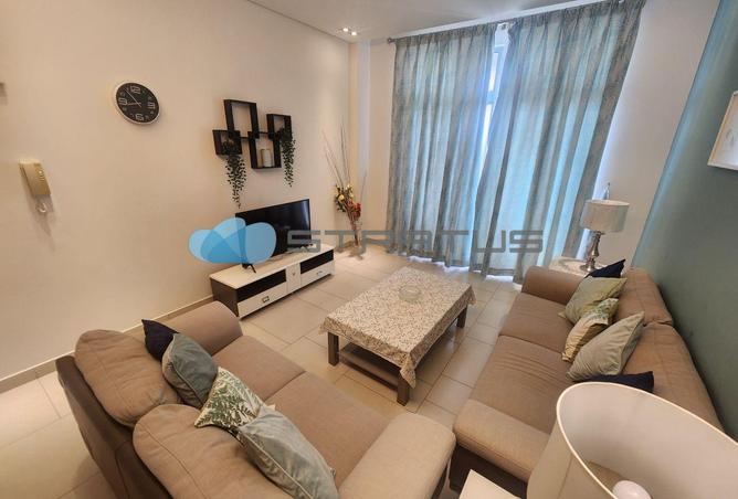 951806 - Property Image 2