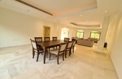 Villa - 5 Bedrooms - 5 Bathrooms for rent in Janabiya - Northern Governorate