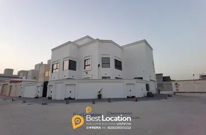 فيلا - 4 غرف نوم - 6 حمامات للبيع في الحد - المحرق