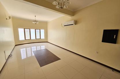 Apartment - 2 Bedrooms - 2 Bathrooms for rent in Arad - Muharraq Governorate