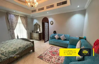 فيلا - 8 غرف نوم - 8 حمامات للبيع في توبلي - المحافظة الوسطى