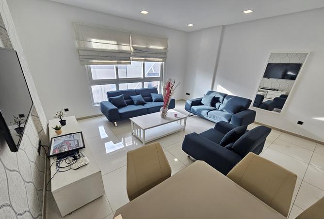 956447 - Property Image 2