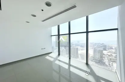 Office Space - Studio - 2 Bathrooms for rent in Seef - Capital Governorate
