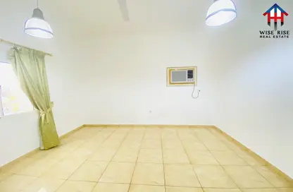 Apartment - 2 Bedrooms - 2 Bathrooms for rent in Um Al Hasam - Manama - Capital Governorate