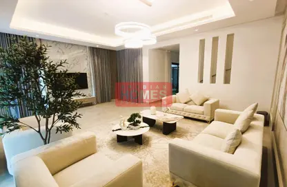 Villa - 4 Bedrooms - 5 Bathrooms for rent in Saar - Northern Governorate