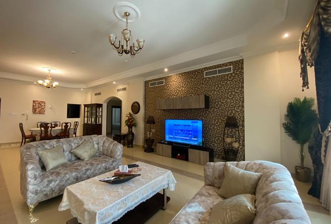 992420 - Property Image 2