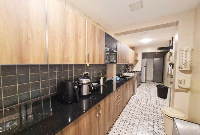 958357 - Property Image 2