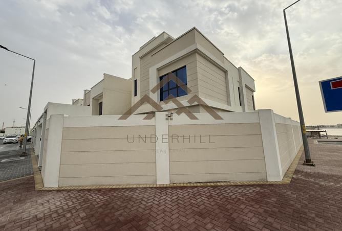 991825 - Property Image 3