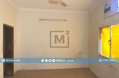 Whole Building - 4 Bedrooms - 4 Bathrooms for sale in Muharraq - Muharraq Governorate