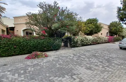 Villa - 4 Bedrooms - 4 Bathrooms for rent in Janabiya - Northern Governorate