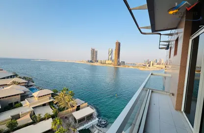 شقة - 3 غرف نوم - 5 حمامات للايجار في جزيرة الريف - محافظة العاصمة