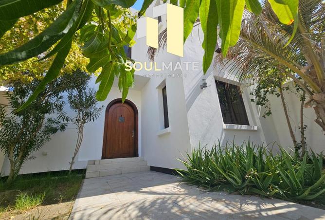 972467 - Property Image 3