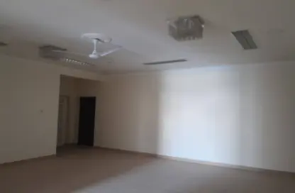 Villa - 3 Bedrooms - 2 Bathrooms for rent in Arad - Muharraq Governorate