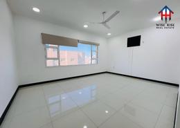 Empty Room image for: Apartment - 2 bedrooms - 3 bathrooms for rent in Tubli - Central Governorate, Image 1
