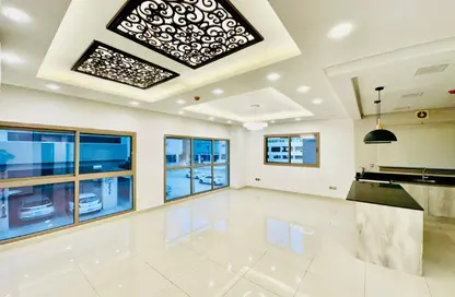 Apartment - 2 Bedrooms - 3 Bathrooms for rent in Hidd - Muharraq Governorate