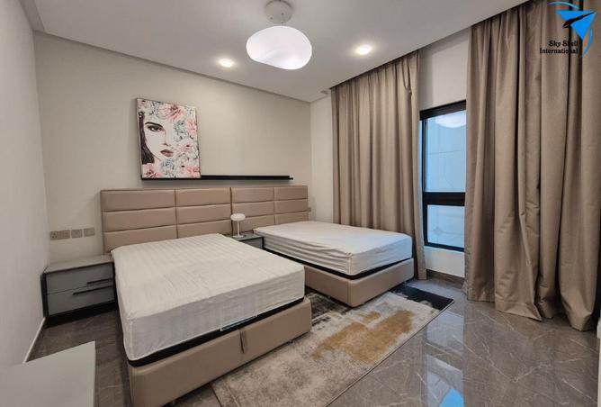 983575 - Property Image 3