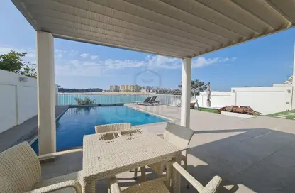 Villa - 5 Bedrooms - 7 Bathrooms for sale in Essence of Dilmunia - Dilmunia Island - Muharraq Governorate