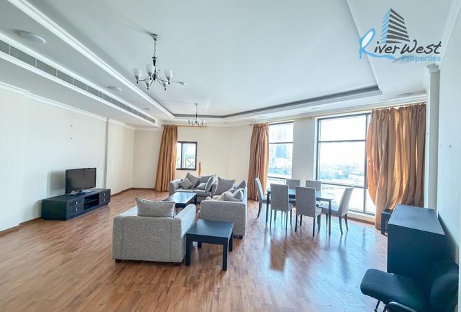 979581 - Property Image 2