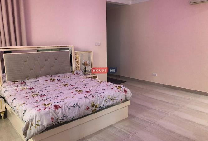 972122 - Property Image 2