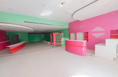 Shop - Studio - 2 Bathrooms for rent in Hoora - Capital Governorate