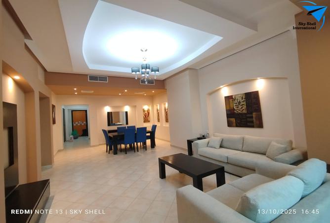 961908 - Property Image 2