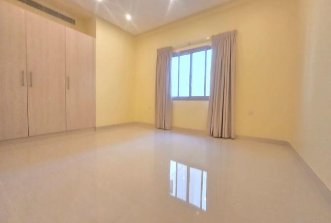 976429 - Property Image 3