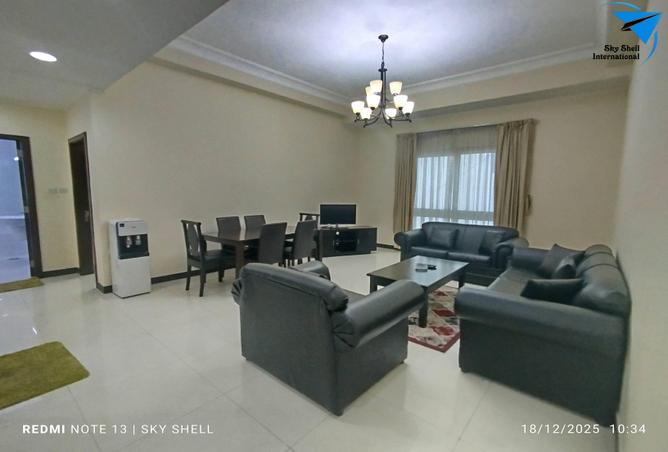 984323 - Property Image 2