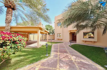 Villa - 5 Bedrooms - 6 Bathrooms for rent in Al Juffair - Capital Governorate