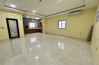 Apartment - 2 Bedrooms - 2 Bathrooms for rent in Saar - Northern Governorate
