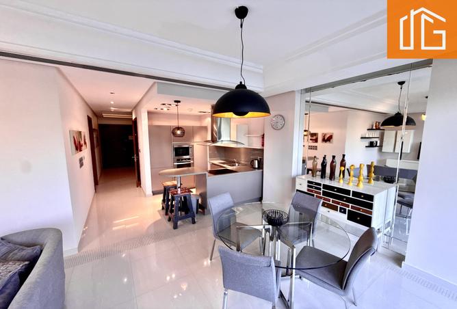 956702 - Property Image 2