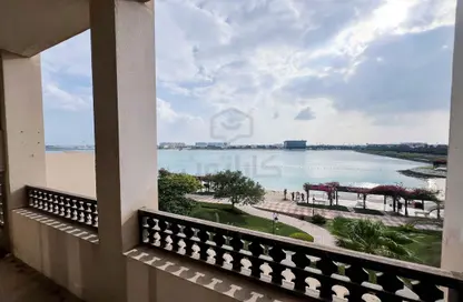 Balcony image for: Apartment - 2 Bedrooms - 4 Bathrooms for sale in Amwaj Avenue - Amwaj Islands - Muharraq Governorate, Image 1