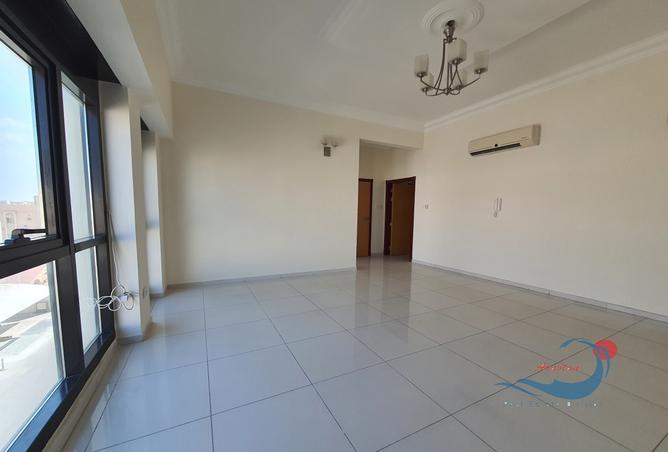 Office Space - Studio - 1 Bathroom for rent in Bu Kowarah - Riffa - Southern Governorate