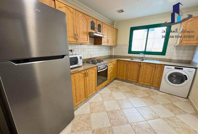 988594 - Property Image 2