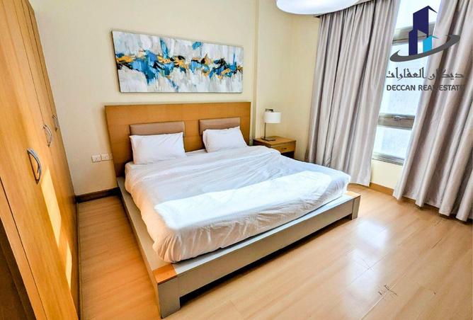 983741 - Property Image 2