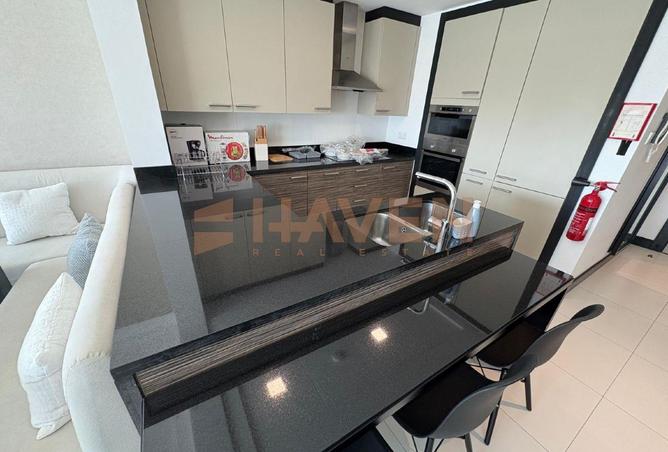 985477 - Property Image 3