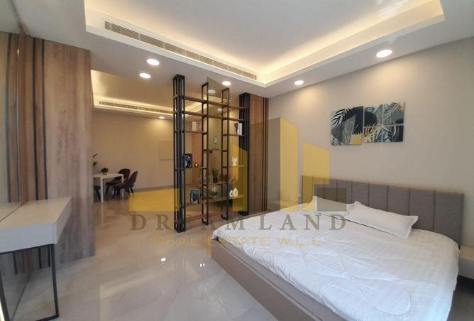 988261 - Property Image 2