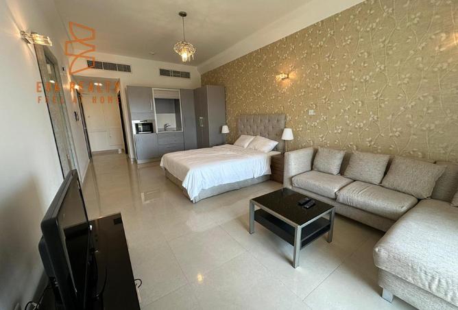 955229 - Property Image 2
