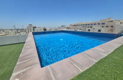 Apartment - 2 Bedrooms - 2 Bathrooms for rent in Segaya - Manama - Capital Governorate