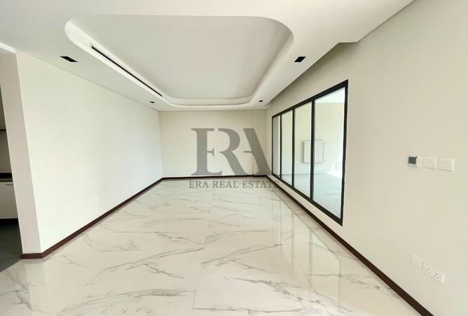Villa - 4 Bedrooms - 4 Bathrooms for sale in Mozoon - Diyar Al Muharraq - Muharraq Governorate