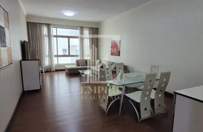 Apartment - 2 Bedrooms - 2 Bathrooms for rent in Sanabis - Manama - Capital Governorate