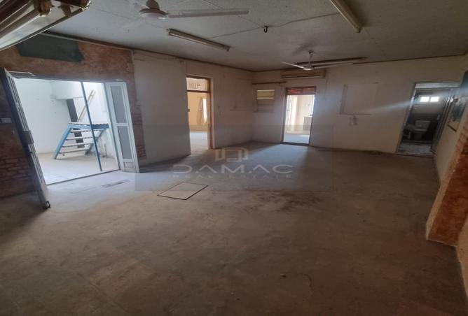 977234 - Property Image 2