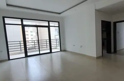 Apartment - 3 Bedrooms - 3 Bathrooms for rent in Hidd - Muharraq Governorate
