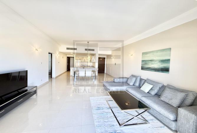 990235 - Property Image 2