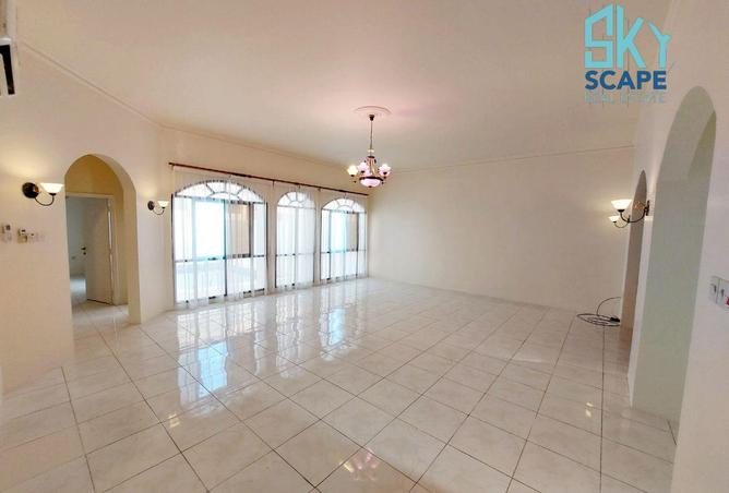 965893 - Property Image 3