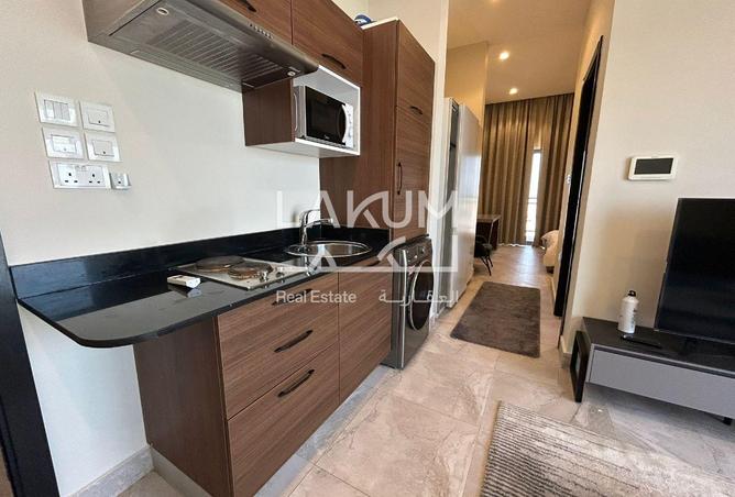 966352 - Property Image 2