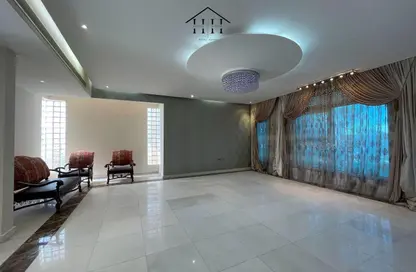 Villa - 5 Bedrooms - 6 Bathrooms for rent in Barbar - Northern Governorate