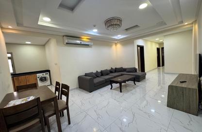Apartment - 2 Bedrooms - 2 Bathrooms for rent in Seef - Capital Governorate