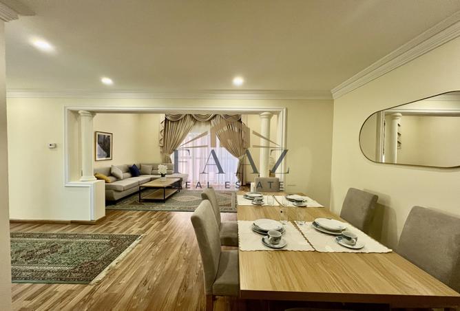 988458 - Property Image 2